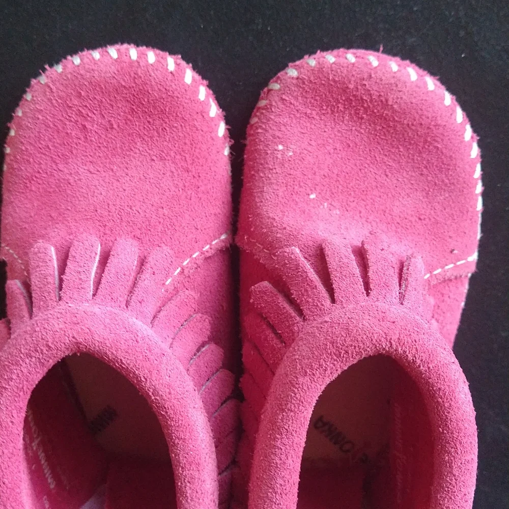 Minnetonka pink suede natural leather baby moccasins